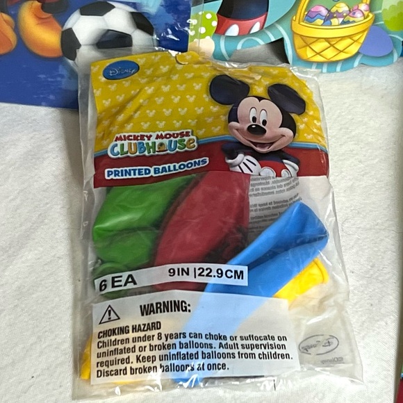 MICKEY MOUSE ARTS & CRAFTS GIFT SET - Picture 7 of 14